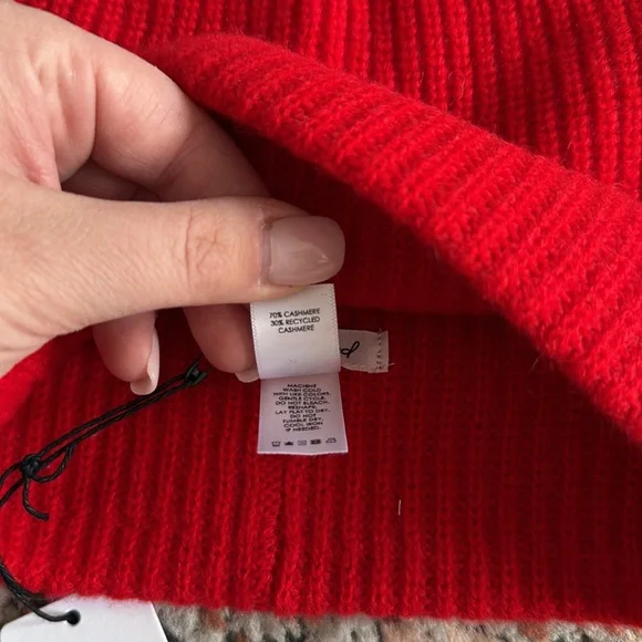 NEW- Unsubscribed Beanie Hat Bundle 100% Cashmere - Picture 4 of 10
